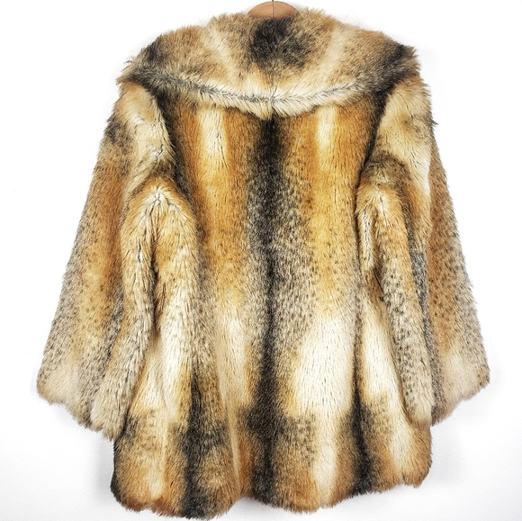 Vintage Sportowne | Union Made Tan Fur Coat Jacket - Picture 6 of 7